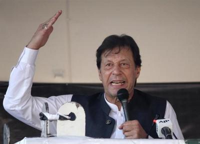عمران خان: انگلیسی ها با دسیسه بسیار نظام آموزشی پاکستان را نابود کردند