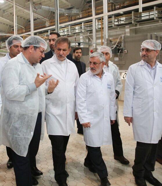 افتتاح طرح توسعه واحد تولیدی شرکت شیوا با حضور جهانگیری افتتاح طرح توسعه واحد تولیدی شرکت شیوا با حضور جهانگیری